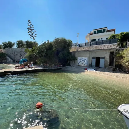 Hébergement de vacances First Row To The Sea - Ideal For Families - Sea At Your Doorstep - House Sisko