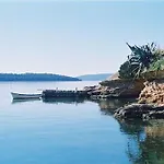 First Row To The Sea - Ideal For Families - Sea At Your Doorstep - House Sisko