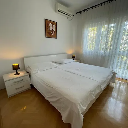 Nyaraló First Row To The Sea - Ideal For Families - Sea At Your Doorstep - House Sisko *