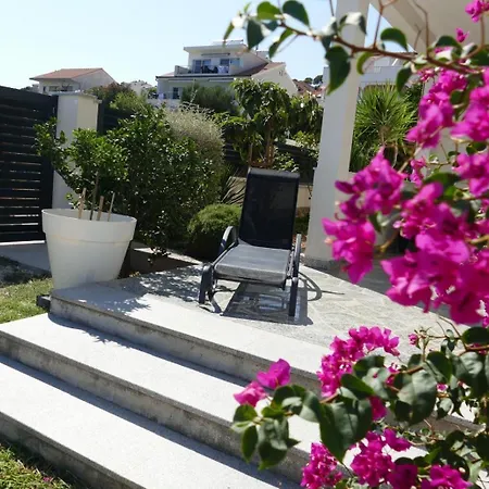 First Row To The Sea - Ideal For Families - Sea At Your Doorstep - House Sisko *