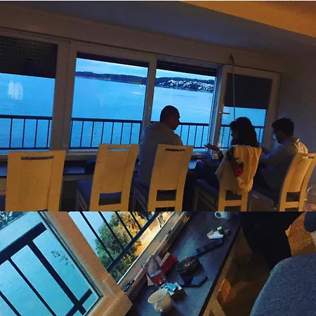 Beachfront Home - Wake Up To The Sea - House Sisko Trogir