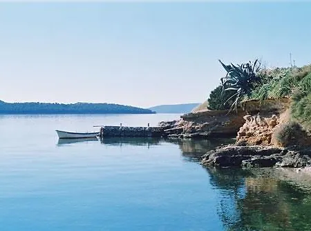 Beachfront Home - Wake Up To The Sea - House Sisko