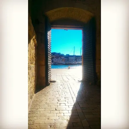 First Row To The Sea - Ideal For Families - Sea At Your Doorstep - House Sisko