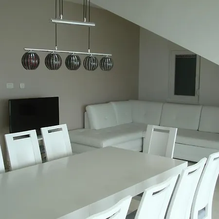 First Row To The Sea - Ideal For Families - Sea At Your Doorstep - House Sisko