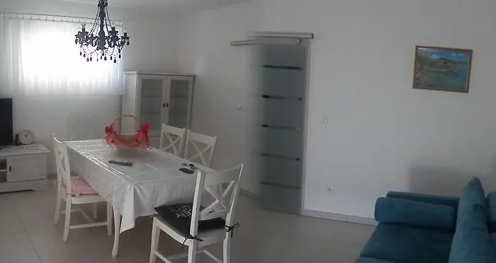 First Row To The Sea - Ideal For Families - Sea At Your Doorstep - House Sisko Trogir